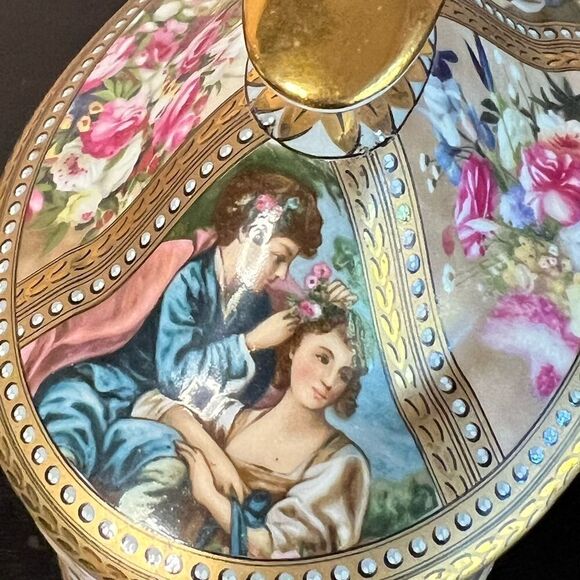 Limoges France vintage hand painted lidded jar - Picture 8 of 12